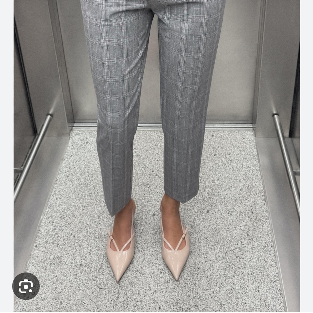 Zara Women's Cropped Gray Check Pants